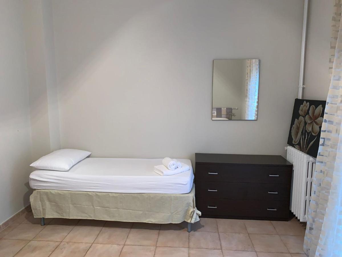 Beautiful Apartment A Due Passi Dal Centro Орбасано Екстериор снимка