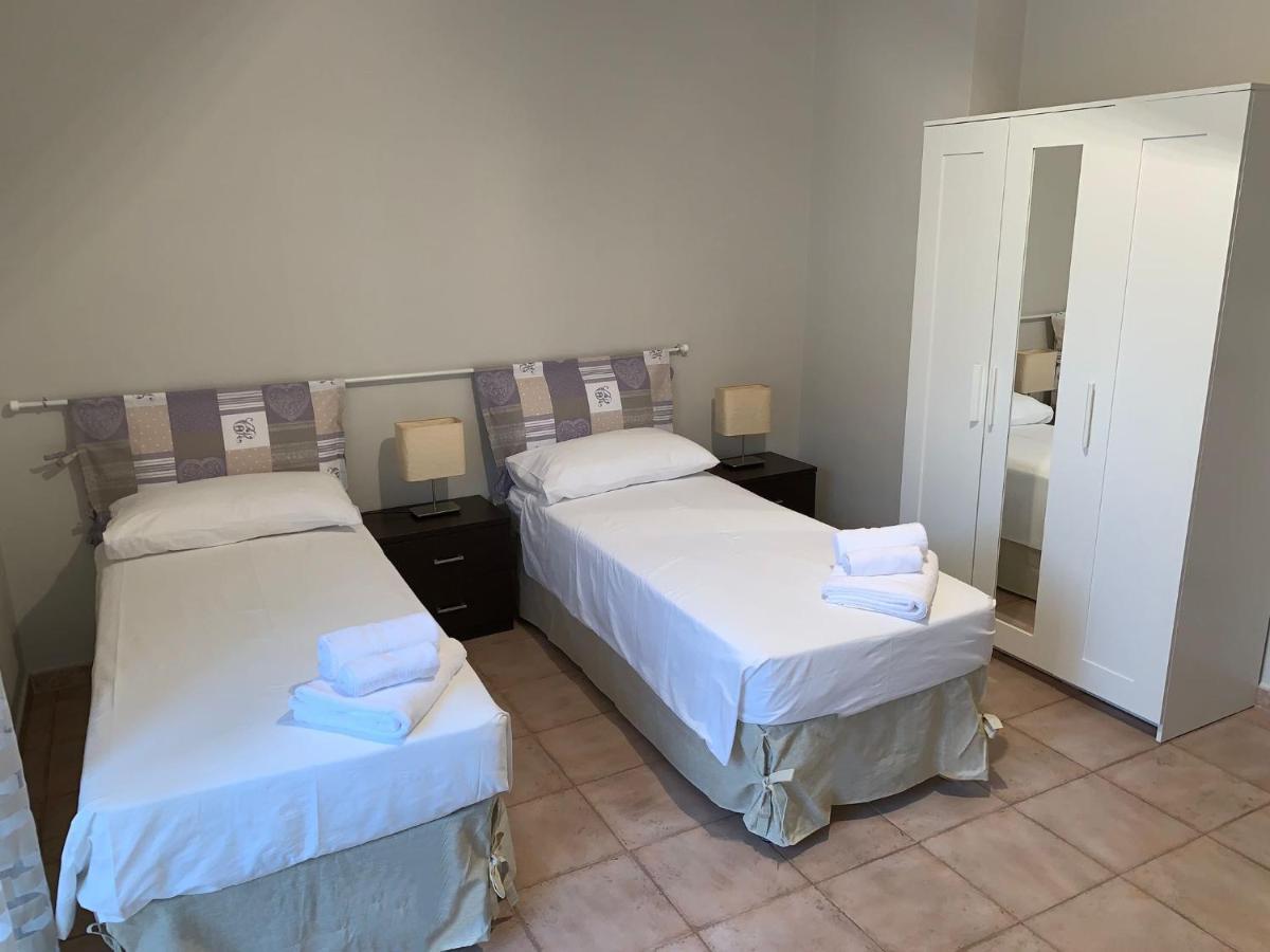 Beautiful Apartment A Due Passi Dal Centro Орбасано Екстериор снимка